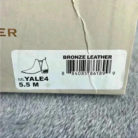 Marc Fisher Yale Chelsea Boot in Snake Embossed Size 5.5 NIB - Picture 3 of 12